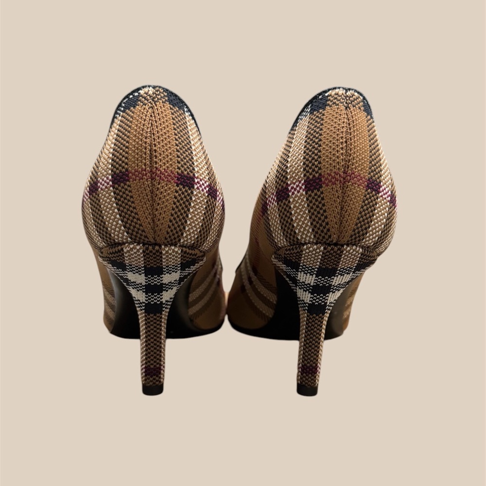 Shoes - Picture 4 of 14
